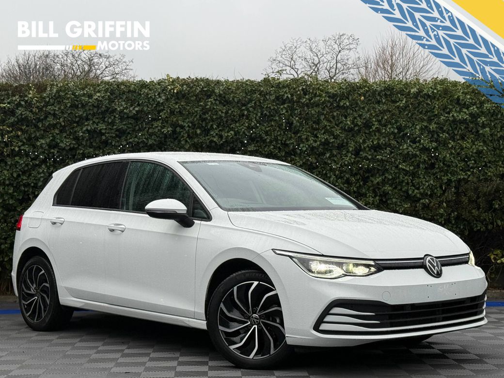 Image for 2024 Volkswagen Golf 1.0 eTSI // APPLE CARPLAY/ANDROID AUTO // DIAMOND CUT ALLOYS // DIGITAL CLUSTER