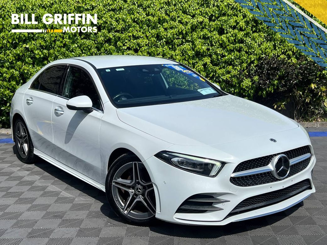 Image for 2021 Mercedes-Benz A Class A200d AMG-LINE PREMIUM PLUS // VIRTUAL COCKPIT // LEATHER/ALCANTARA HEATED SEATS // ADAPTIVE CRUISE CONTROL