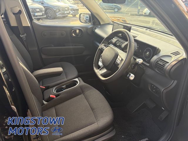 Image for 2025 Hyundai INSTER Elegance 49KWH