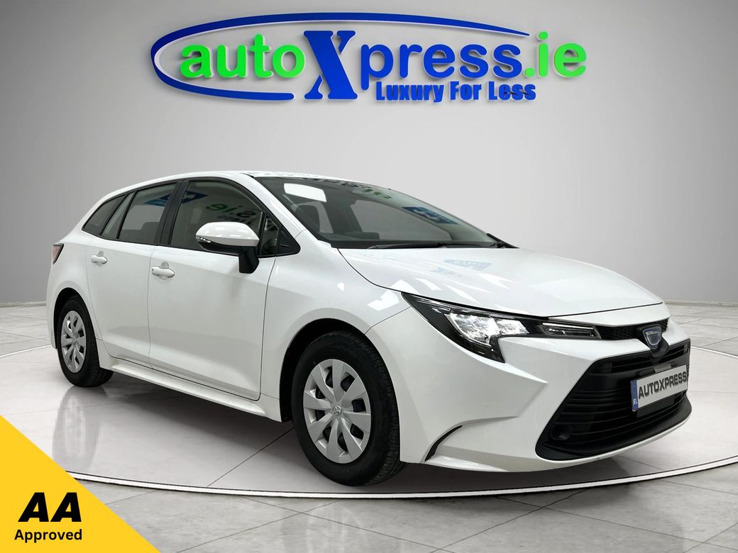 Image for 2023 Toyota Corolla 1.8 HYBRID X, Reversing camera, Automatic