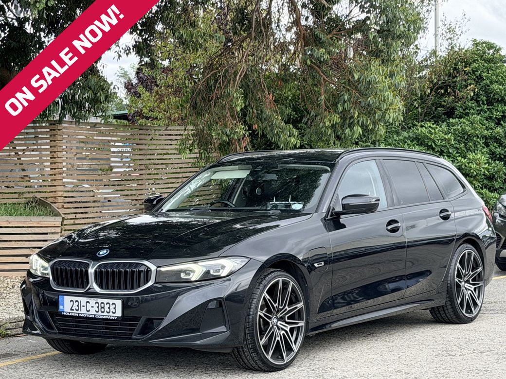 Image for 2023 BMW 3 Series SERVICE HISTORY. REAR CAMERA. 2 KEYS