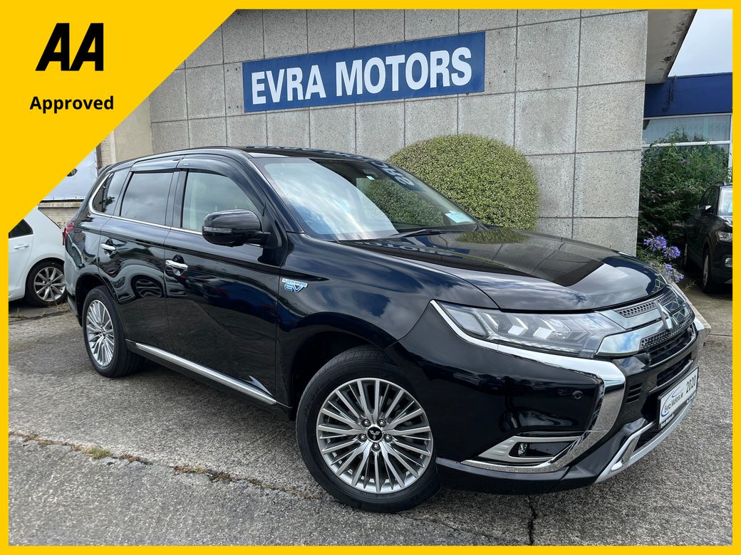 Image for 2020 Mitsubishi Outlander G PHEV 4WD HYBRID AUTOMATIC 2.4 PETROL //HIGH SPEC// 