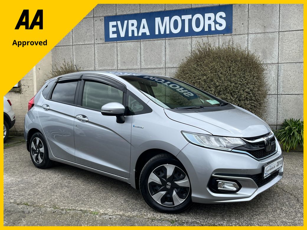 Image for 2018 Honda Fit L AUTOMATIC HYBRID 1.5 PETROL //LOW MILES//HALF LEATHER SEATS//REVERSE CAMERA//ADAPTIVE CRUISE CONTROL//KEYLESS ENTRY//