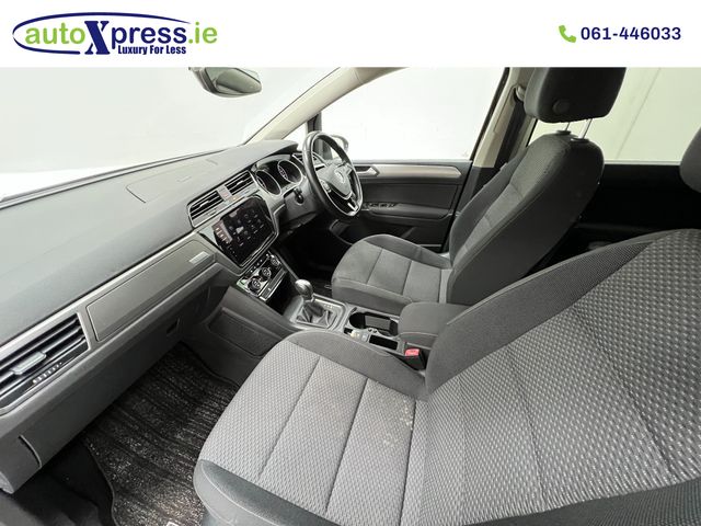 Image for 2019 Volkswagen Touran 2.0 TDI Automatic, Reversing camera