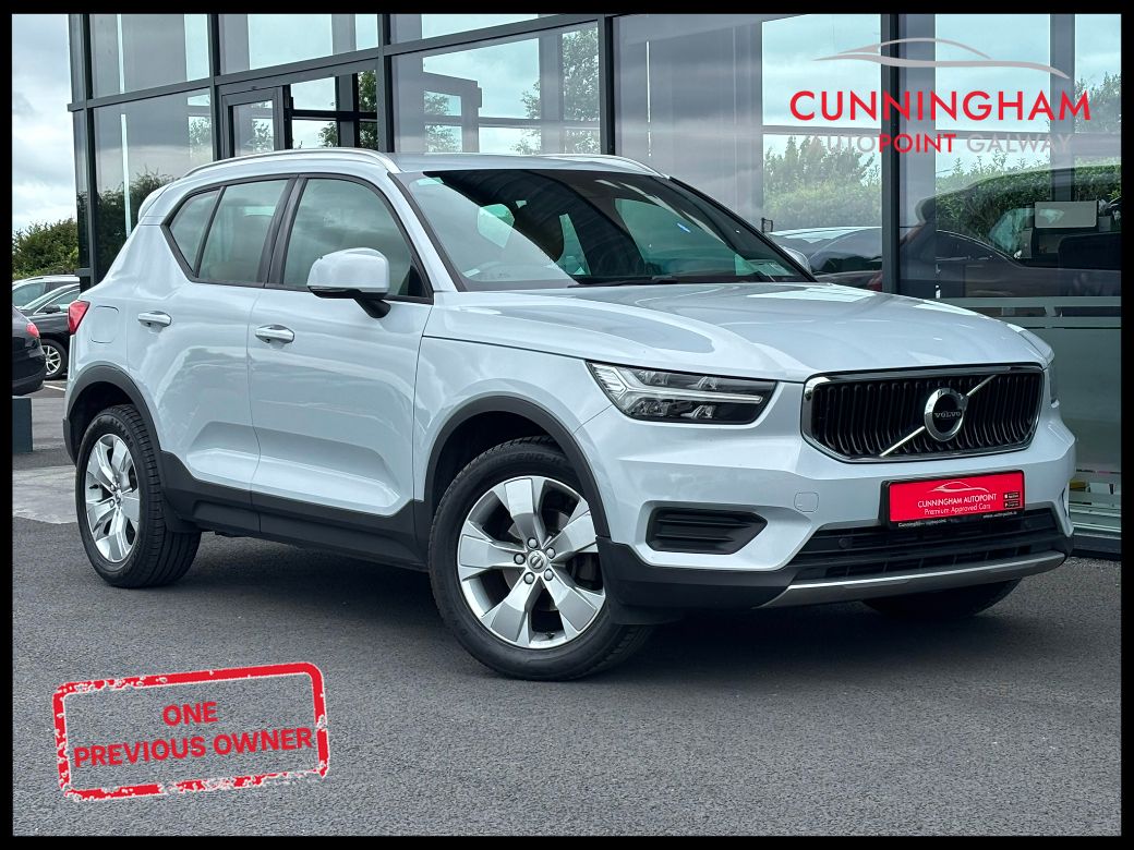 Image for 2020 Volvo XC40 D3 Momentum Pro (Adaptive Cruise / Premium Sound / Wireless Chg'ing / BLIS)