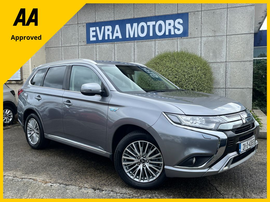 Image for 2021 Mitsubishi Outlander DESIGN PHEV 2.4 PETROL //HEATED SEATS// 