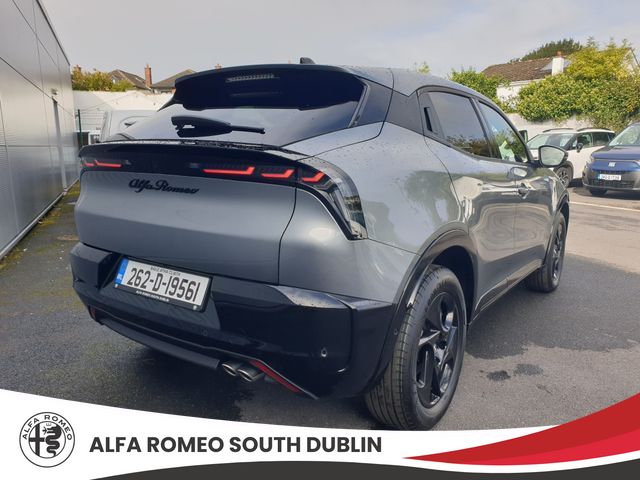 Image for 2026 Alfa Romeo Junior 262D Ibrida "Premium + Tech" 1.2 Mild-Hybrid Automatic