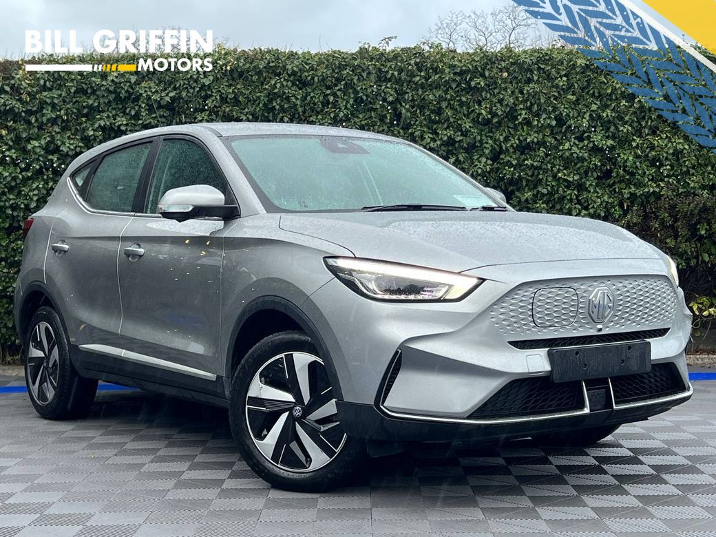 Image for 2023 MG ZS 73KWH // LONG RANGE MODEL // VERY LOW MILEAGE // APPLE CARPLAY/ANDROID AUTO