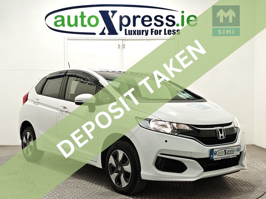 Image for 2019 Honda Fit 1.5 SELF CHARGING HYBRID Automatic, Reversing camera