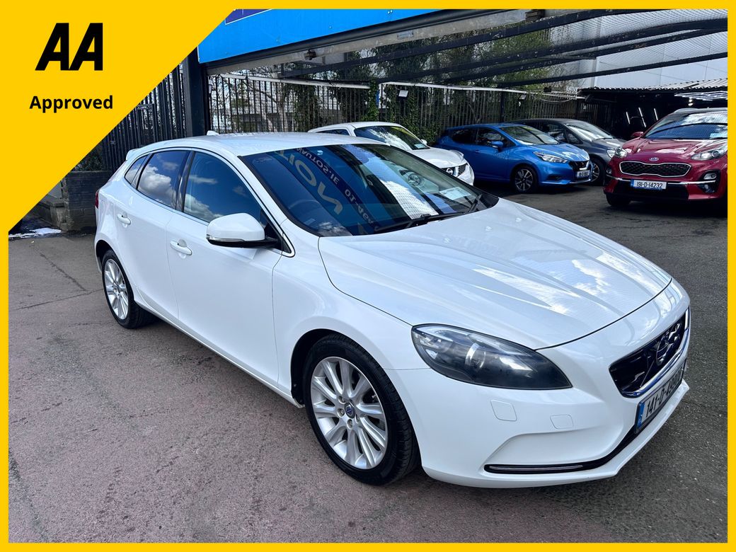 Image for 2014 Volvo V40 1.6 PETROL, AUTOMATIC, NATIONWIDE WARRANTY, NEW NCT, FINANCE, 5 STAR REVIEWS