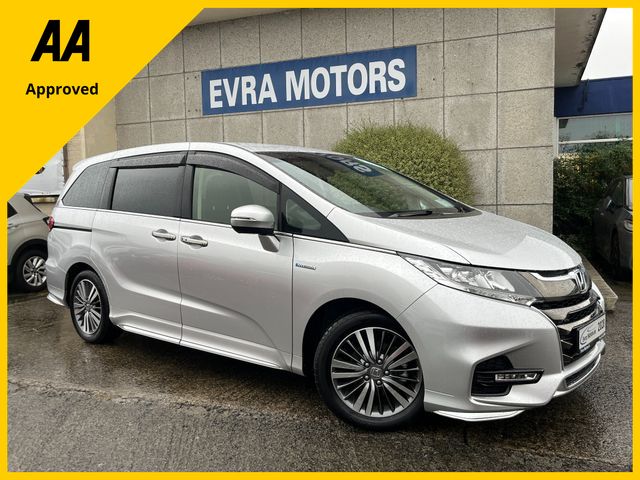 Image for 2020 Honda Odyssey 8 SEATER ABSOLUTE AUTOMATIC HYBRID 2.0 PETROL //ELECTRIC DRIVERS SEAT//REVERSE CAMERA//SLIDING REAR DOORS// 