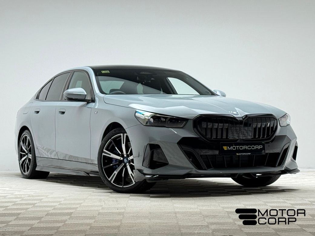 Image for 2024 BMW i5 40 M SPORT EDRIVE *PAN ROOF*