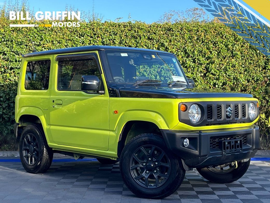 Image for 2022 Suzuki Jimny 660cc AUTO AWD // VERY LOW MILEAGE // KINETIC YELLOW PAINT // HEATED SEATS