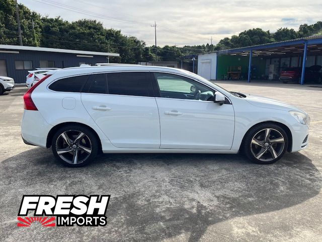 Image for 2012 Volvo V60 *TOP SPEC R - DESIGN*