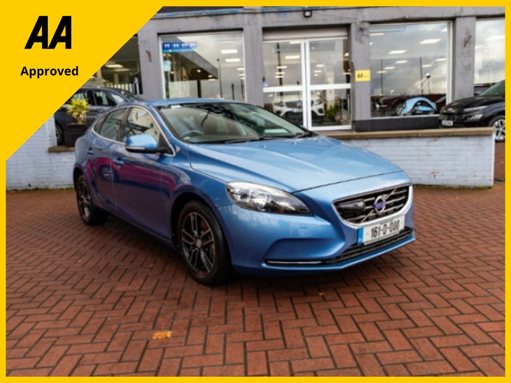 Image for 2016 Volvo V40 2.0D4 MOMEMTUM 5DR HATCHBACK AUTOMATIC// AS NEW CONDITION // BUY WITH CONFIDENCE AA AND SIMI APPROVED DEALER 2025 // FINANCE ARRANGED // ALL TRADE INS WELCOME // 