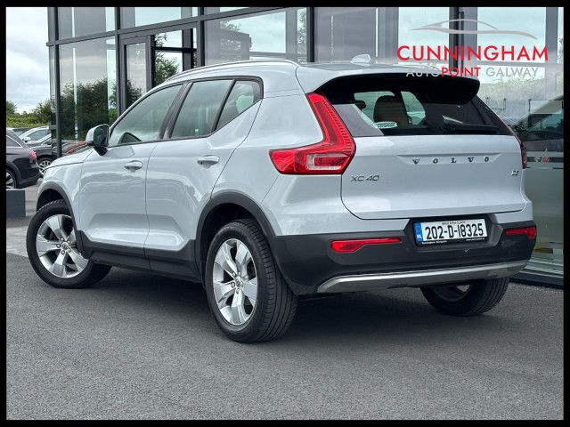 Image for 2020 Volvo XC40 D3 Momentum Pro (Adaptive Cruise / Premium Sound / Wireless Chg'ing / BLIS)