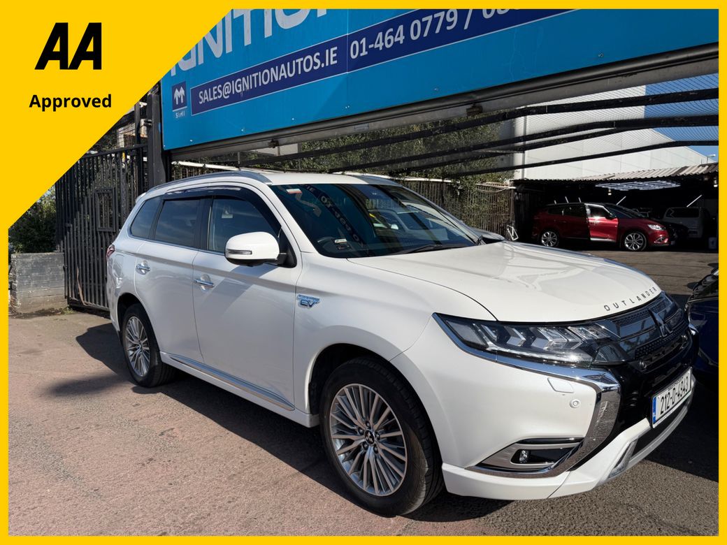 Image for 2021 Mitsubishi Outlander Only 29k KM, PLUG IN HYBRID, INSTYLE 4 MODEL, UPGRADED LEATHER, TINY MILEAGE, FULL HISTORY, FINANCE, WARRANTY, 5 STAR REVIEWS