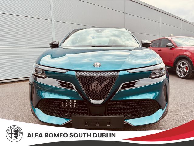 Image for 2025 Alfa Romeo Junior Ibrida + Tech pack