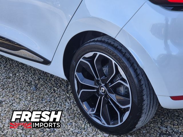 Image for 2017 Renault Clio INTENSE MODEL HIG SPEC