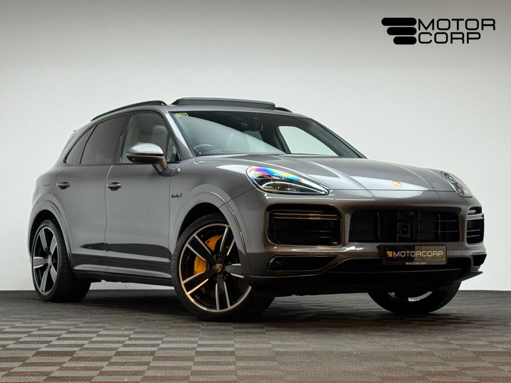Image for 2020 Porsche Cayenne TURBO S 4.0 V8 PHEV 671HP *PAN ROOF*