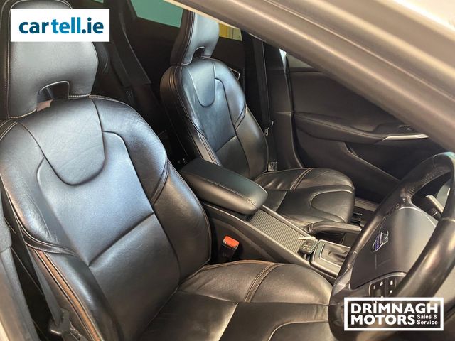 Image for 2015 Volvo V40 1.6 D2 LUX Cross Country 113