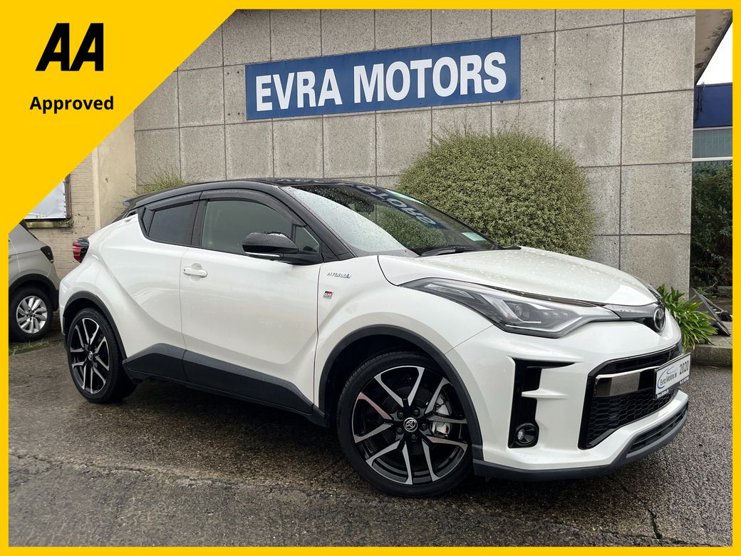 Image for 2020 Toyota C-HR GR AUTOMATIC HYBRID 1.8 PETROL //HIGH SPEC//360 PARKING CAMERAS//HEATED SEATS//GR STYLING//ADAPTIVE CRUISE CONTROL// 