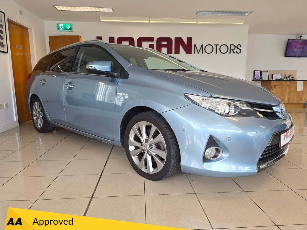 Image for 2014 Toyota Auris Hybrid Excel 136BHP Estate