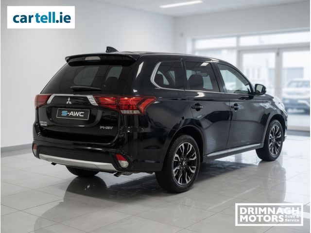 Image for 2018 Mitsubishi Outlander 2, 0 GX3H 4 wheel drive plug in hybrid 