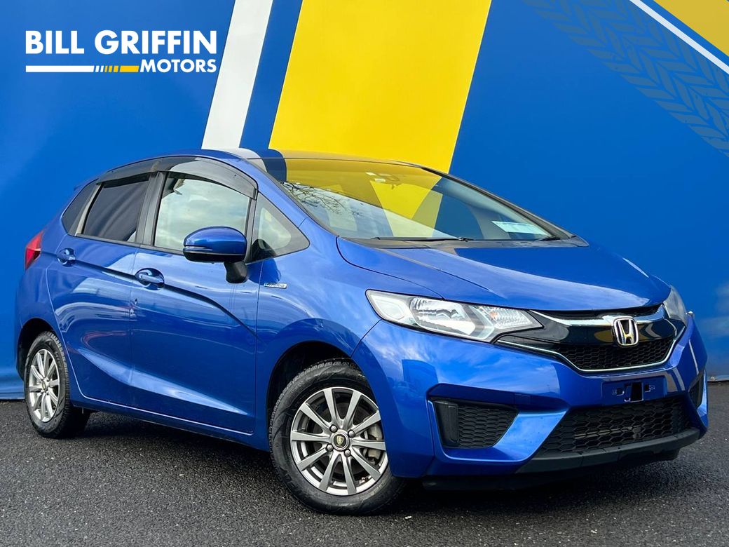 Image for 2016 Honda Fit F-PACKAGE 1.5 HYBRID // 14" ALLOYS // REVERSE CAMERA // DIGITAL CLIMATE CONTROL