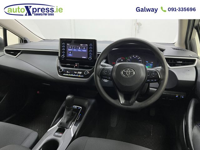 Image for 2020 Toyota Corolla TOURING HYBRID 1.8 Automatic, Reversing camera