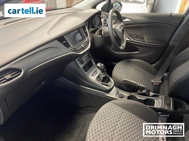 Image for 2021 Opel Astra 1.2 petrol 