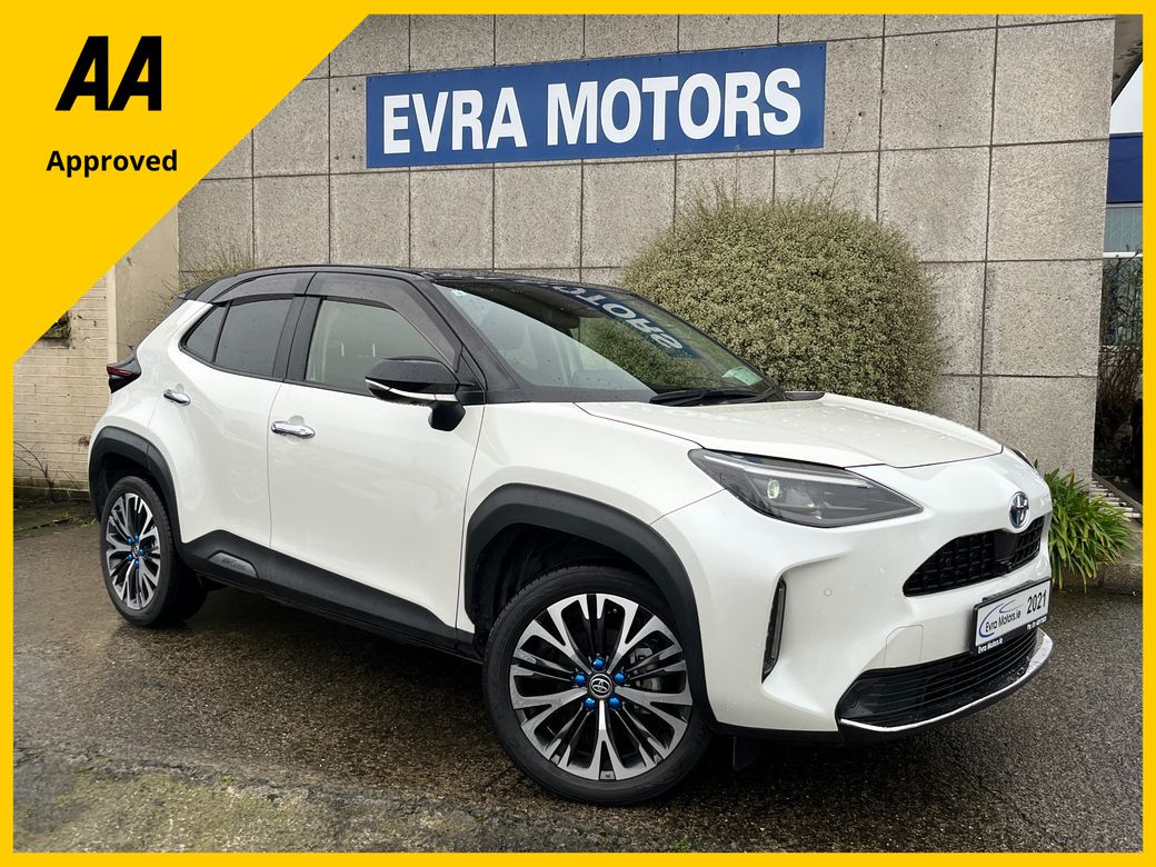 Image for 2021 Toyota Yaris Cross Z HYBRID AUTOMATIC 1.5 PETROL //HIGH SPEC//HALF LEATHER HEATED SEATS//HEATED STEERING WHEEL//360 PARKING CAMERAS// 