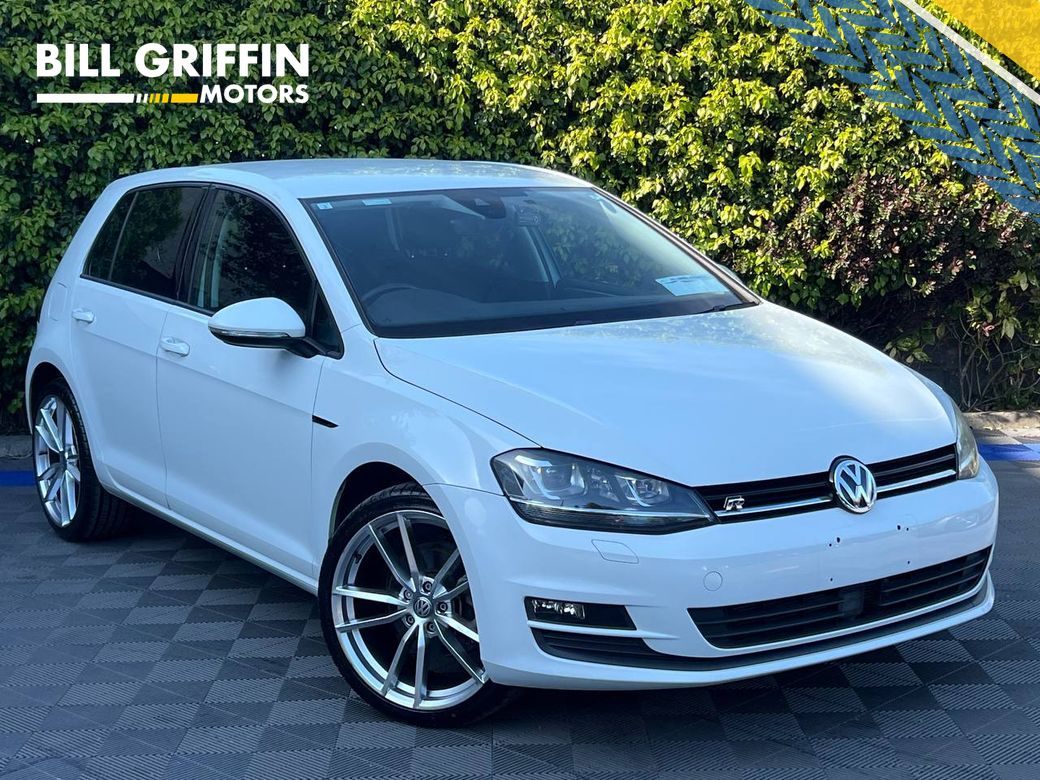 Image for 2017 Volkswagen Golf R-LINE PACK 1.2 TSI // FULL SERVICE HISTORY // NEW 19" ALLOYS // APPLE CARPLAY/ANDROID AUTO