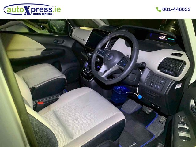 Image for 2020 Nissan Serena 7 SEAT E-POWER HIGHWAY STAR V Hybrid Automatic, Reversing camera