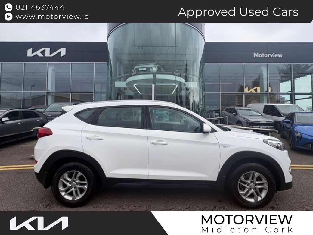 Image for 2018 Hyundai Tucson 1.7D Sport 5DR, Multi-Function Steering Wheel, Lane Departure Warning, Reversing Camera, Daytime Running Lights, 