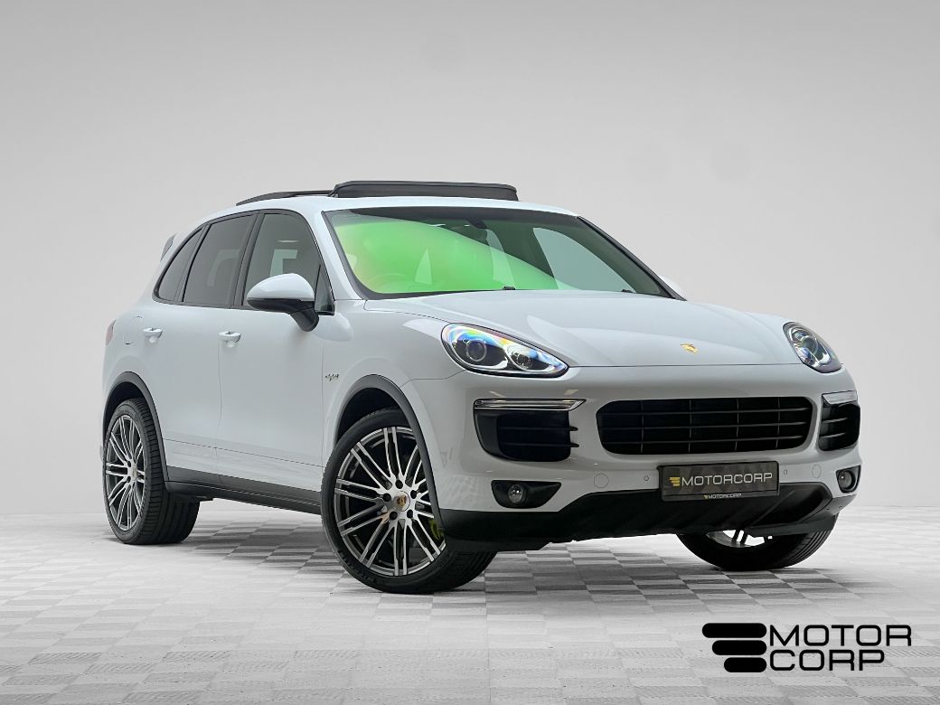 Image for 2015 Porsche Cayenne S 3.0 V6 E-HYBRID 416HP PAN ROOF
