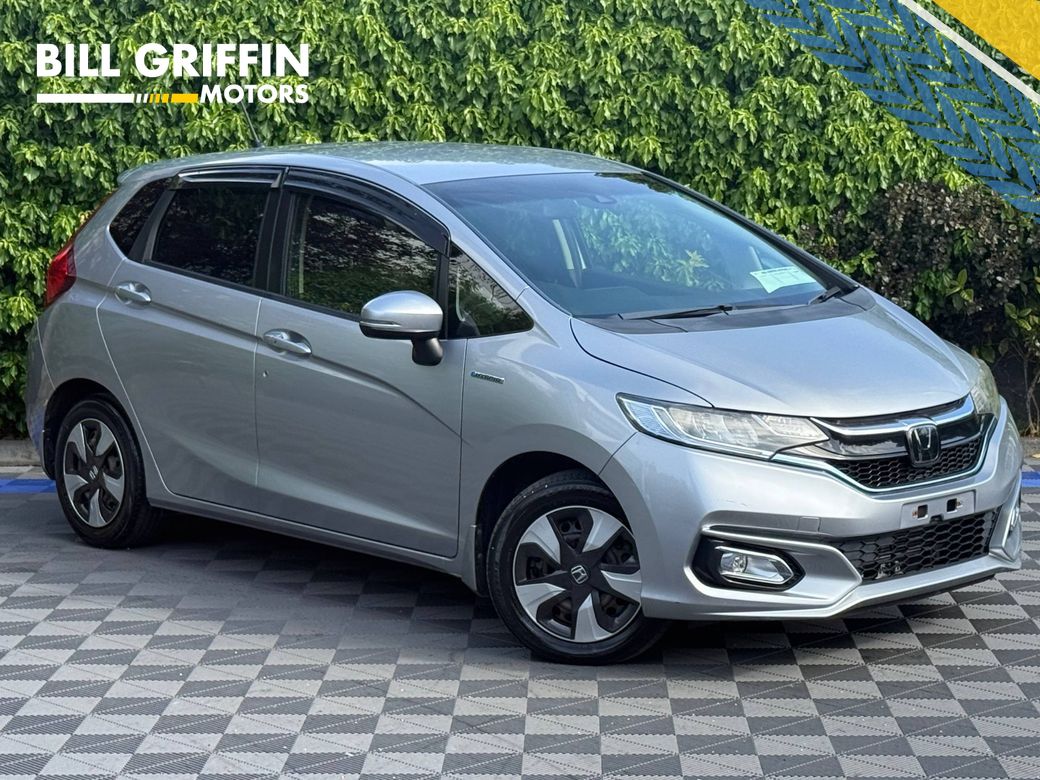 Image for 2017 Honda Fit F-PACKAGE 1.5 HYBRID AUTO // SERVICE HISTORY // REVERSE CAMERA // LANE ASSIST