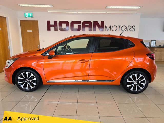 Image for 2021 Renault Clio Iconic TCE 100 5DR * Fabulous Spec * 