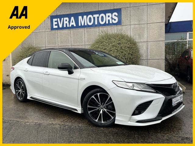 Image for 2018 Toyota Camry WS AUTOMATIC HYBRID 2.5 PETROL //HALF LEATHER SEATS//KEYLESS ENTRY//REVERSE CAMERA//ADAPTIVE CRUISE CONTROL//ELECTRIC DRIVERS SEAT//