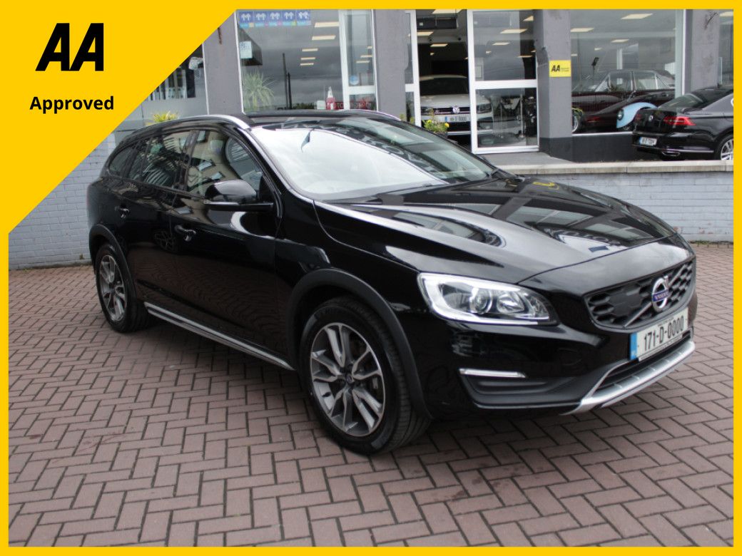 Image for 2017 Volvo V60 T5 AWD CROSS COUNTRY 2.0 5DR ESTATE AUTOMATIC // WITH ONLY 115, 000 KM'S // STUNNING CAR // BUY WITH CONFIDENCE AA AND SIMI APPROVED DEALER // FINANCE ARRANGED // ALL TRADE INS WELCOME //