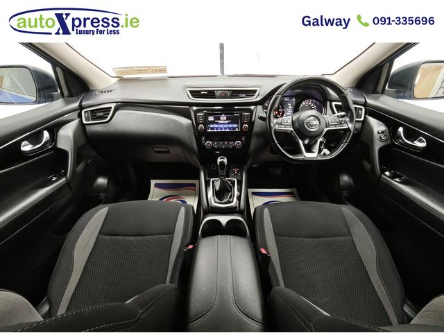 Image for 2019 Nissan Qashqai 1.5 DSL SV DCT Automatic, Reversing camera, Panoramic roof