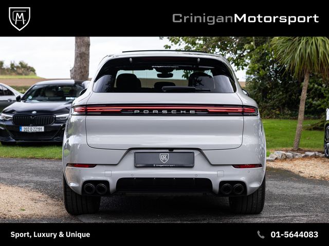 Image for 2023 Porsche Cayenne 3.0 E-Hybrid SportDesign New Model