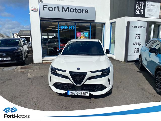 Image for 2026 Alfa Romeo Junior "Ibrida" Hybrid Model with Tech Pack and Premium Pack
