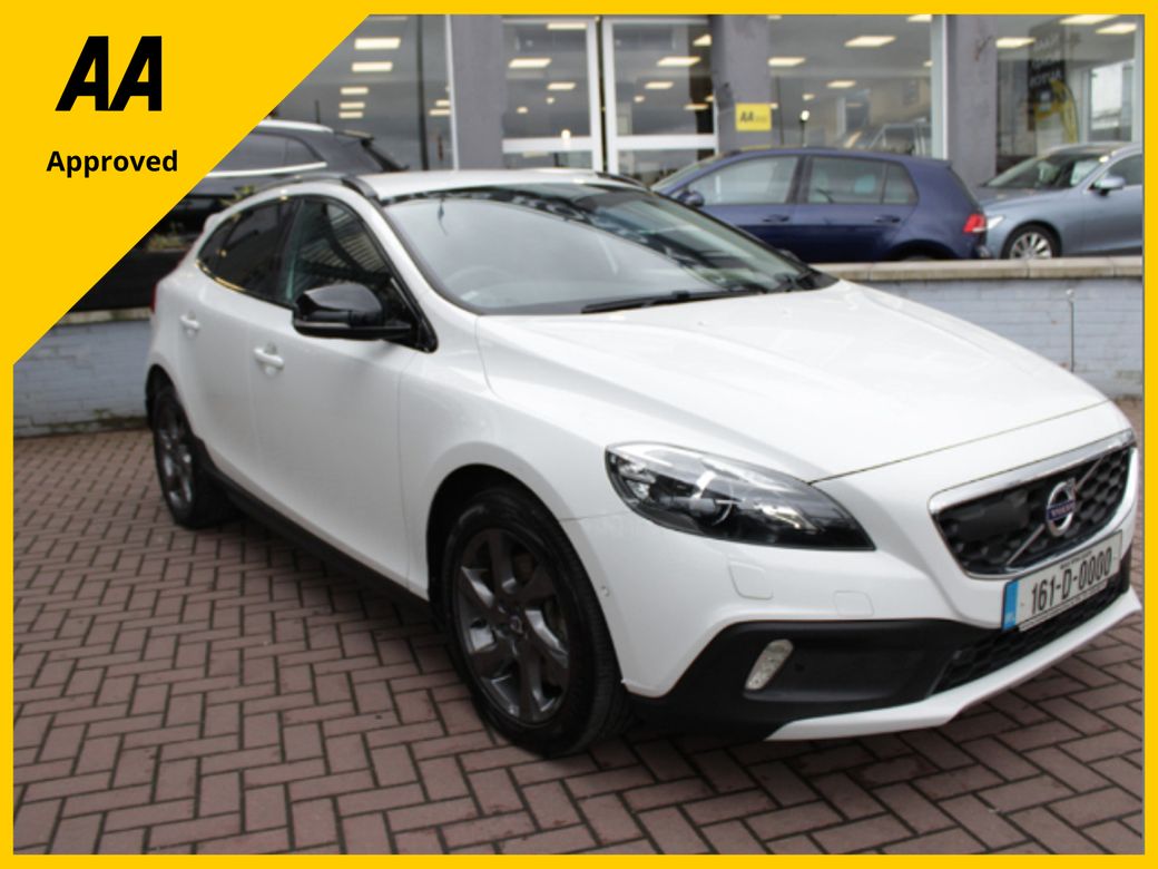 Image for 2016 Volvo V40 Cross Country 2.0D4 CROSSCOUNTRY 5DR HATCHBACK AUTO HUGE SPEC // 1 OWNER CAR // AS NEW CONDITION THROUGHOUT // BUY WITH CONFIDENCE AA AND SIMI APPROVED DEALER 2026 // FINANCE ARRANGED //