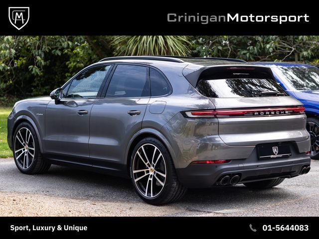 Image for 2025 Porsche Cayenne V6 E-Hybrid 