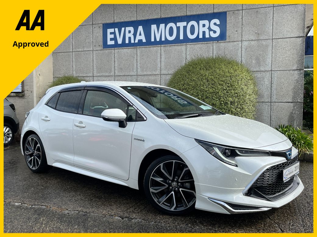 Image for 2019 Toyota Corolla SPORT HATCHBACK AUTOMATIC HYBRID 1.8 PETROL //HIGH SPEC//HALF LEATHERBUCKET SEATS//HEATED STEERING WHEEL// 