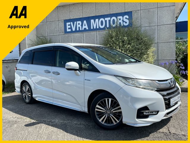 Image for 2018 Honda Odyssey ABSOLUTE 8 SEATER AUTOMATIC HYBRID 2.0 PETROL //LOW MILES//HALF LEATHER SEATS//REVERSE CAMERA//KEYLESS ENTRY//ADAPTIVE CRUISE CONTROL//