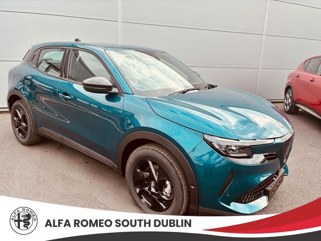 Image for 2025 Alfa Romeo Junior Ibrida + Tech pack