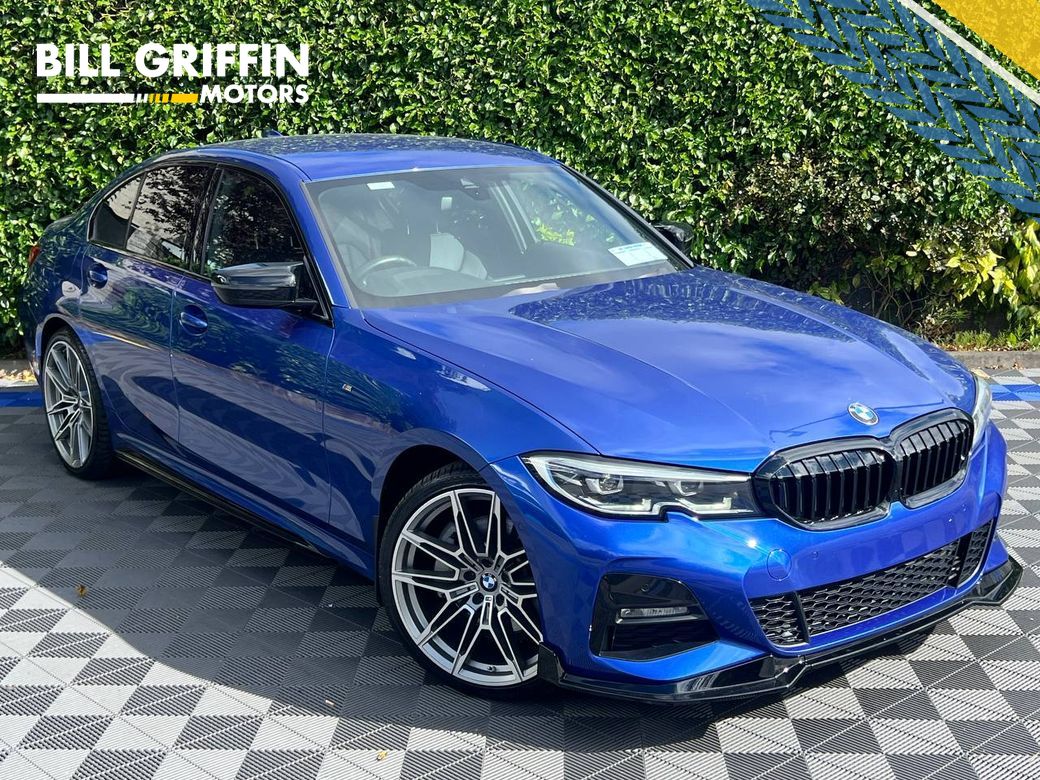 Image for 2020 BMW 3 Series 330e M-SPORT COMPETITION 2.0 HYBRID // CRUISE CONTROL // AMBIENT LIGHTING // DUAL ZONE CLIMATE CONTROL