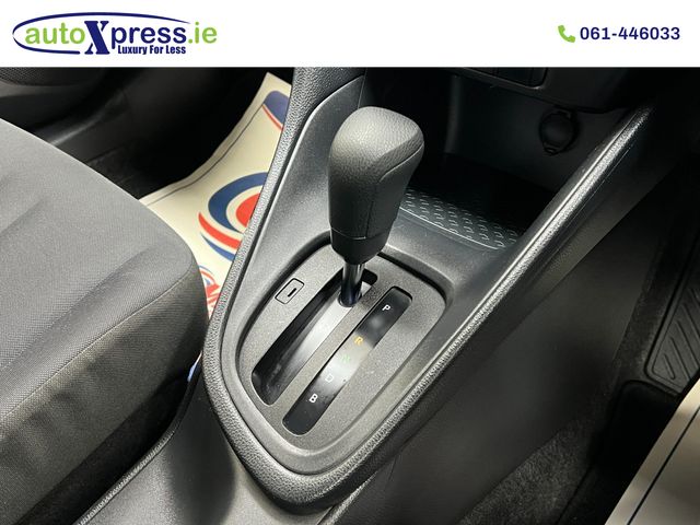 Image for 2021 Toyota Yaris 1.5 HYBRID X Automatic, Reversing camera